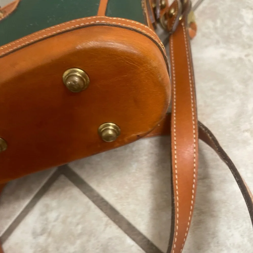 Dooney & Bourke Vintage All Weather Leather Green Tan Crossbody Bag Duck Fob